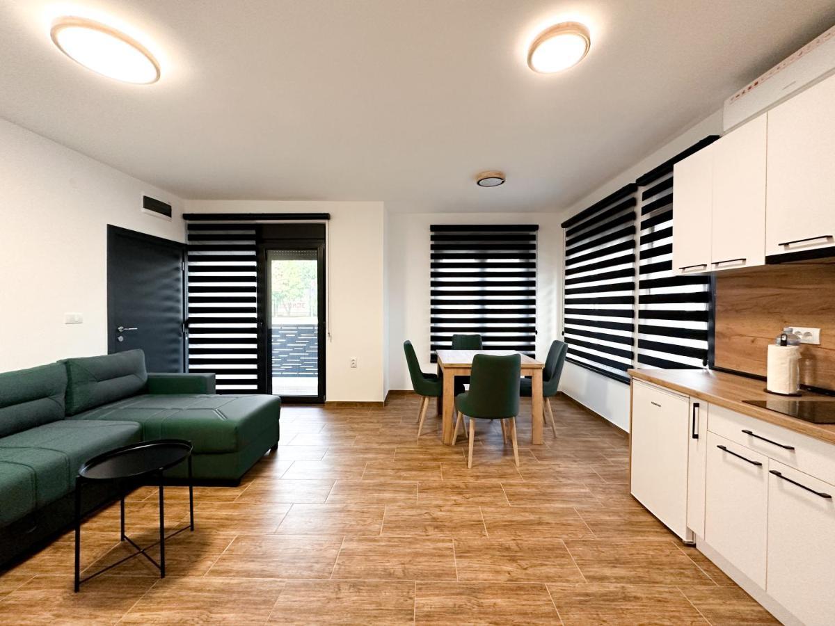 Kiko Apartmani Lux Зренянин Екстериор снимка
