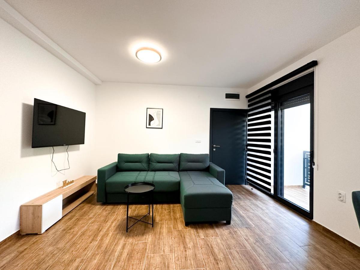 Kiko Apartmani Lux Зренянин Екстериор снимка