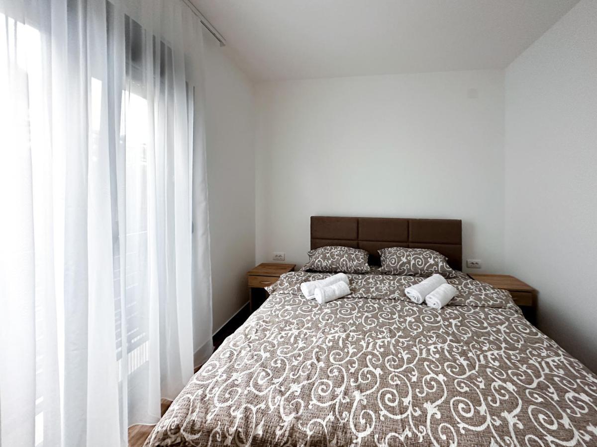 Kiko Apartmani Lux Зренянин Екстериор снимка